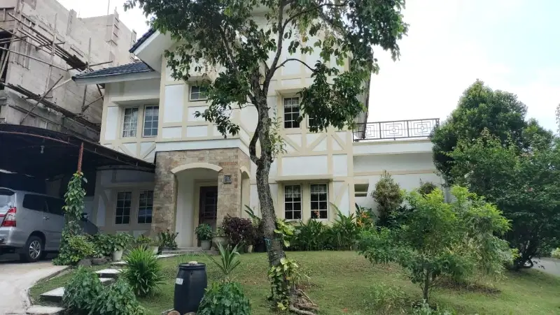 dijual cepat rumah hook view bagus