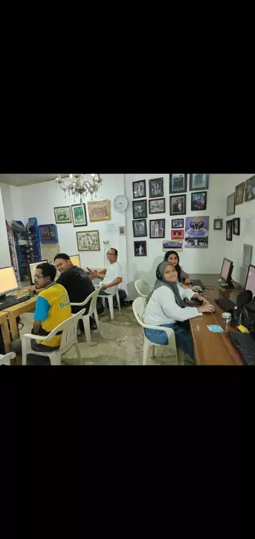 Butuh cepat bagian Desk Collection berpengalaman