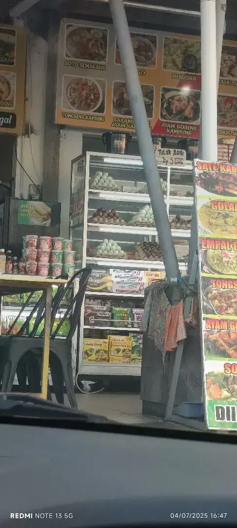 Dibutuhkan segera ART / Karyawati Mengerti Masak dan Beberes