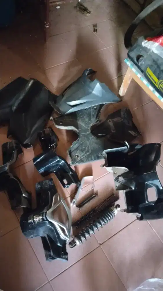 Perlengkapan body vario 125 LED second