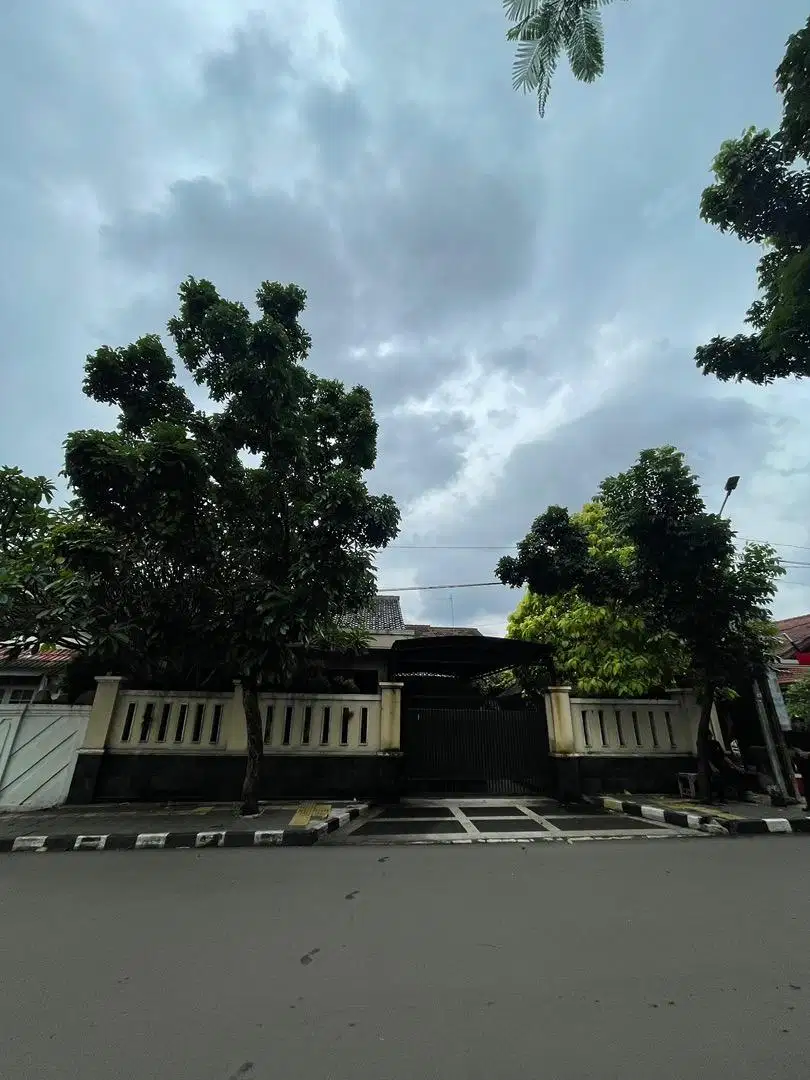 Rumah Dijual - Indraprasta 1