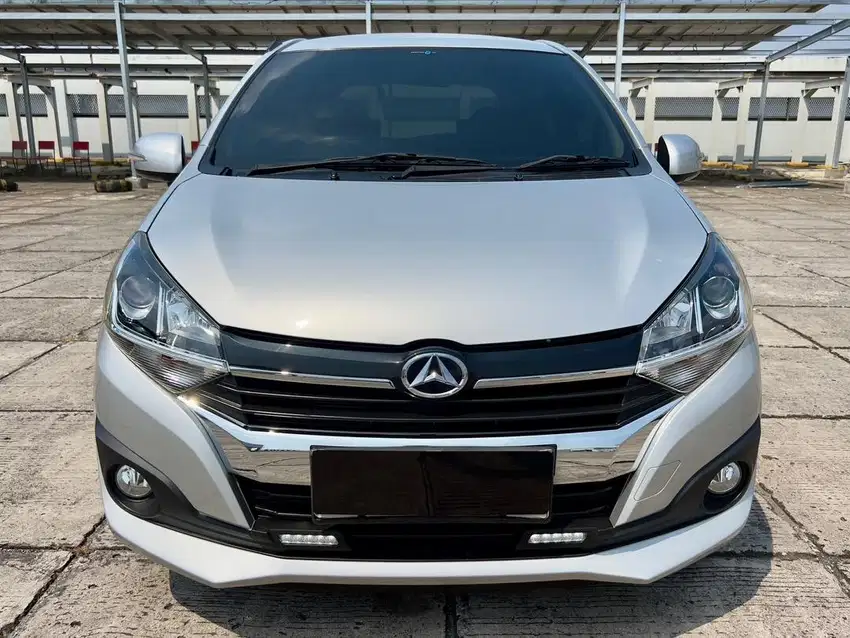 DP 10JT [LOW KM] DAIHATSU AYLA 1.2 R AT 2017 SILVER MATIC TT 2018