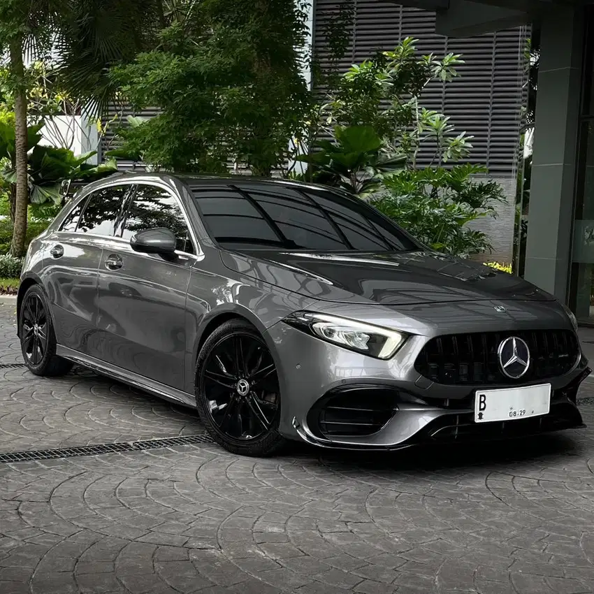 (CASH) Mercedes Benz A200 MBUX HB  (Hatchback) 2019