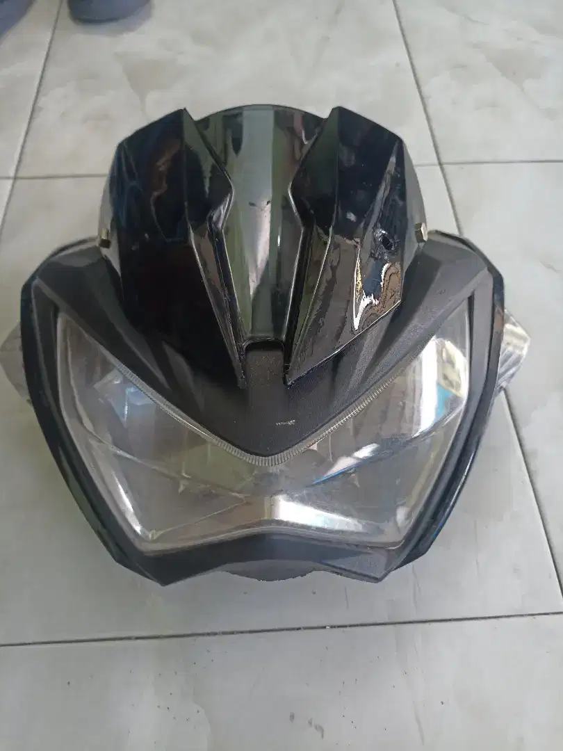 Batok lampu ninja Z 250