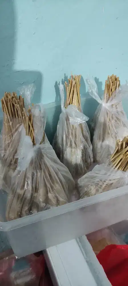 Dibutuhkan khususnya laki2 untuk berjualan Sempol ayam