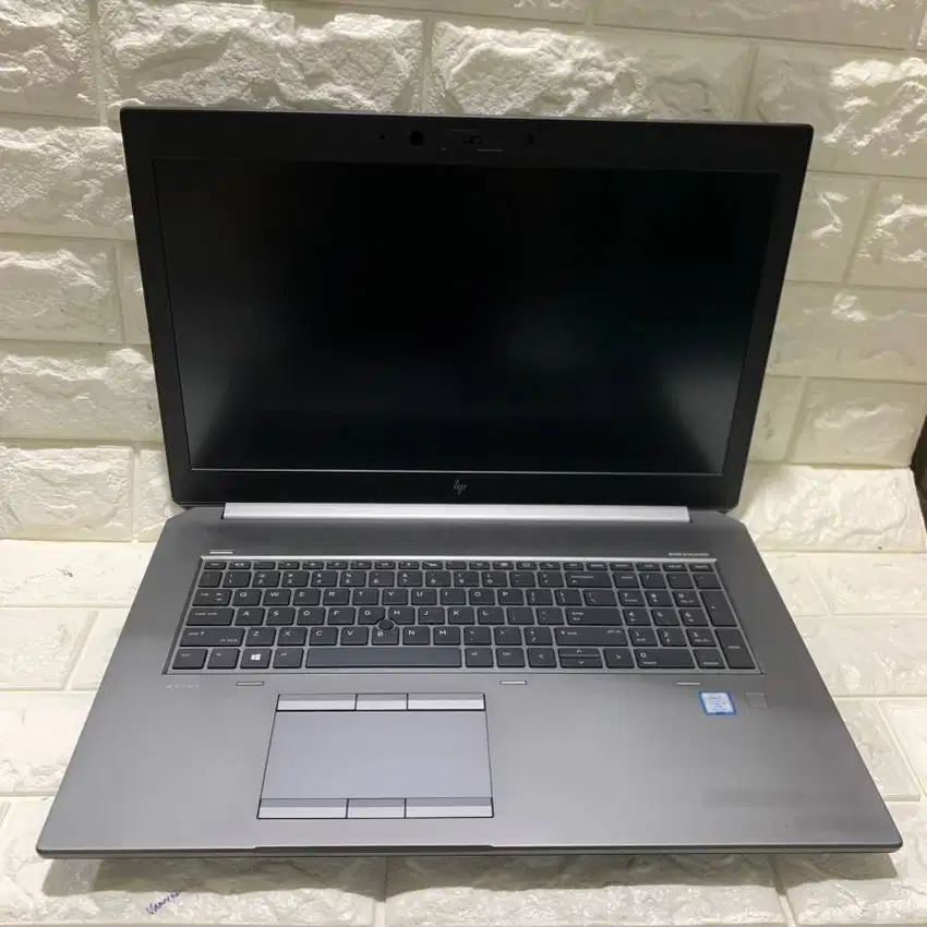Laptop HP ZBOOK G5 17 Core i5 - 8400H Ram 8GB -256GB 17inch D-RTV