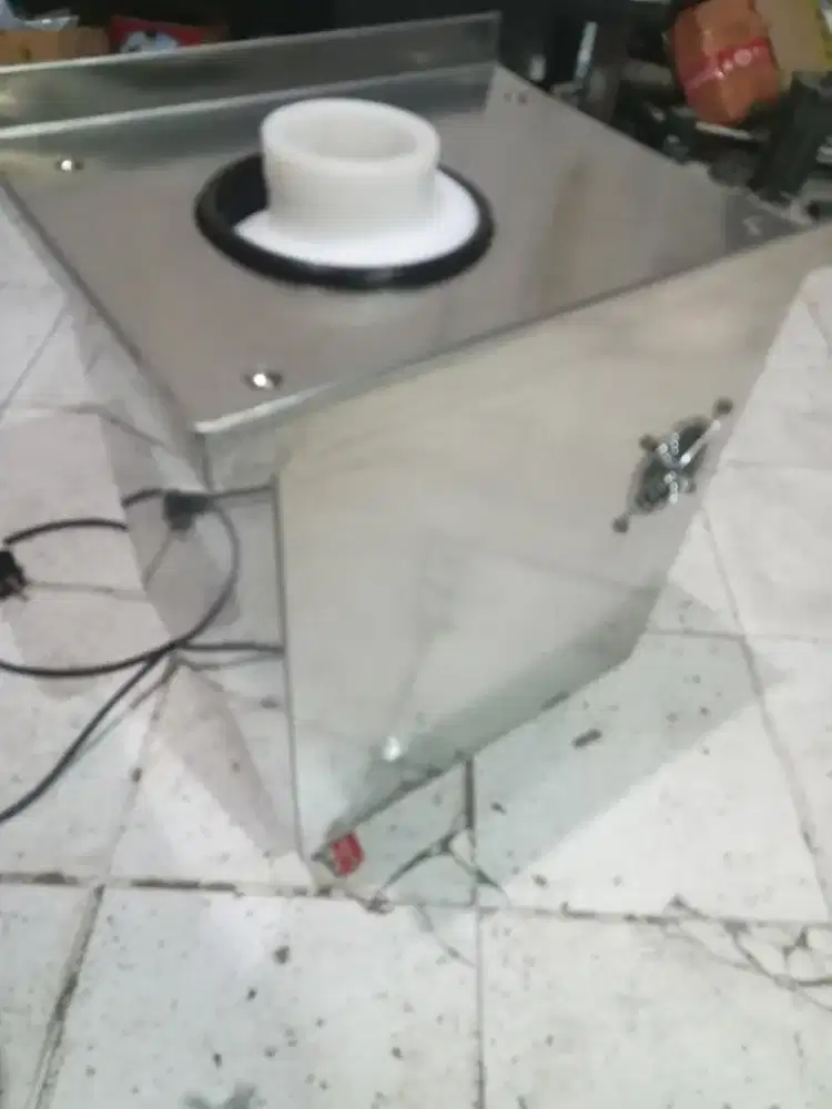 Mesin Rounder (pembulat adonan)