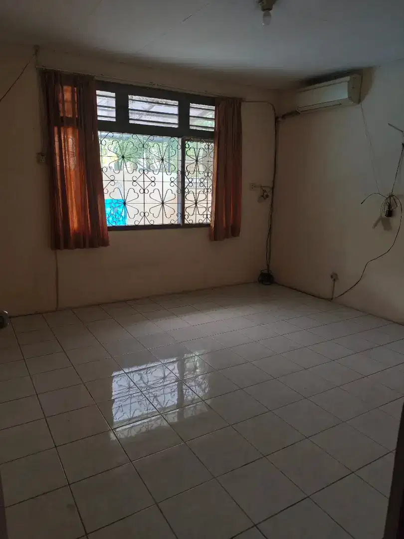 Disewa Rumah 120 M2 di Muara Karang Jakarta Utara