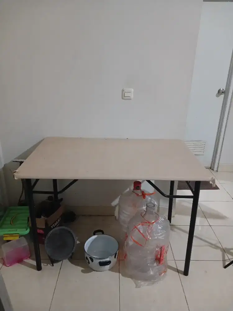 Harold Meja Makan 2 Kursi