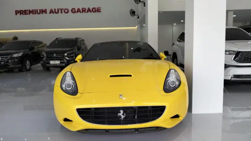 FERARI CALIFORNIA 2013 KM 9000 ASLIIII