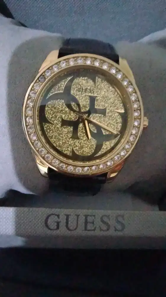 Jam tangan wanita Guess original