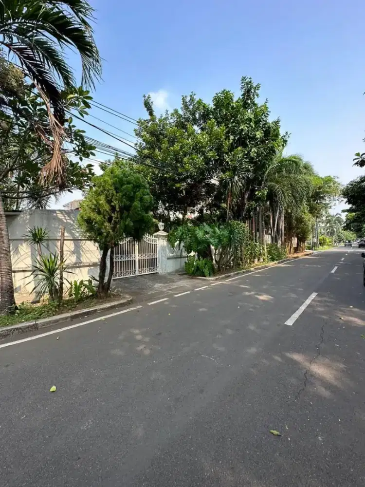 Rumah hook 2 lantai siap huni termurah di pulomas jakarta timur