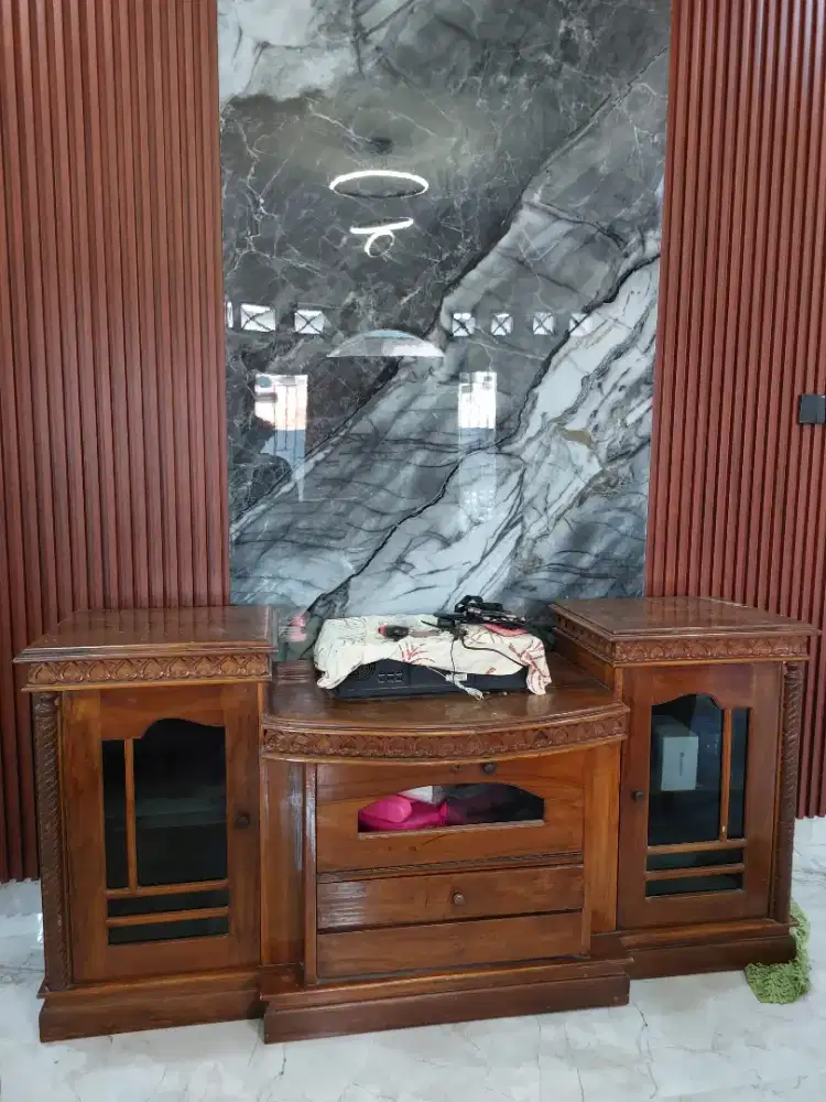 Meja buffet TV kayu solid