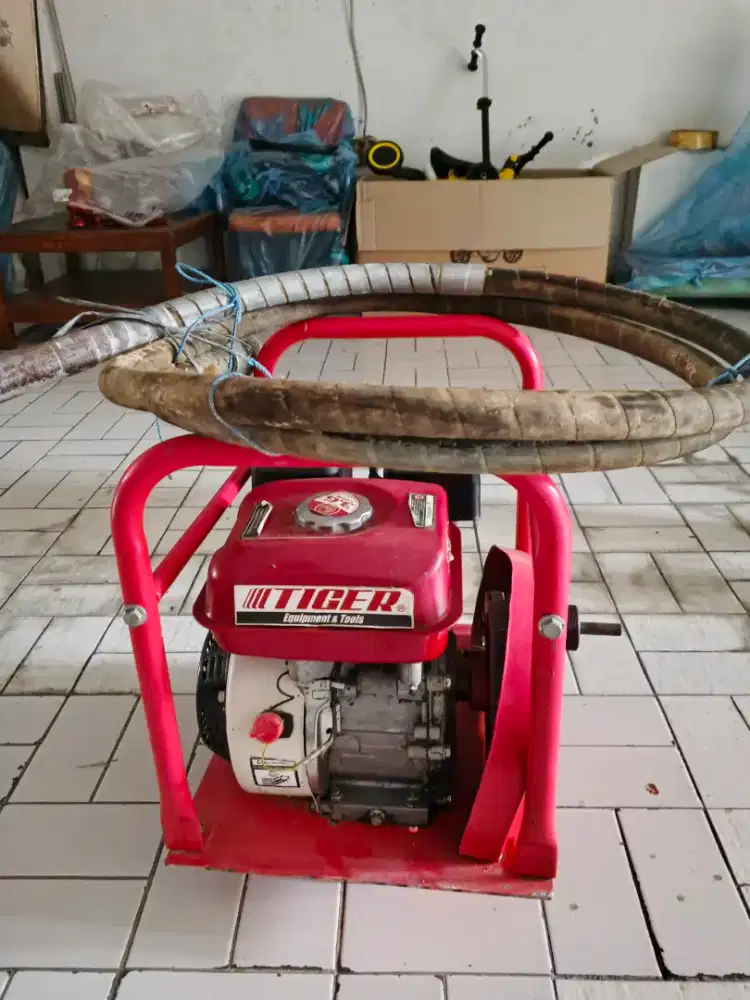 Mesin Vibrator beton