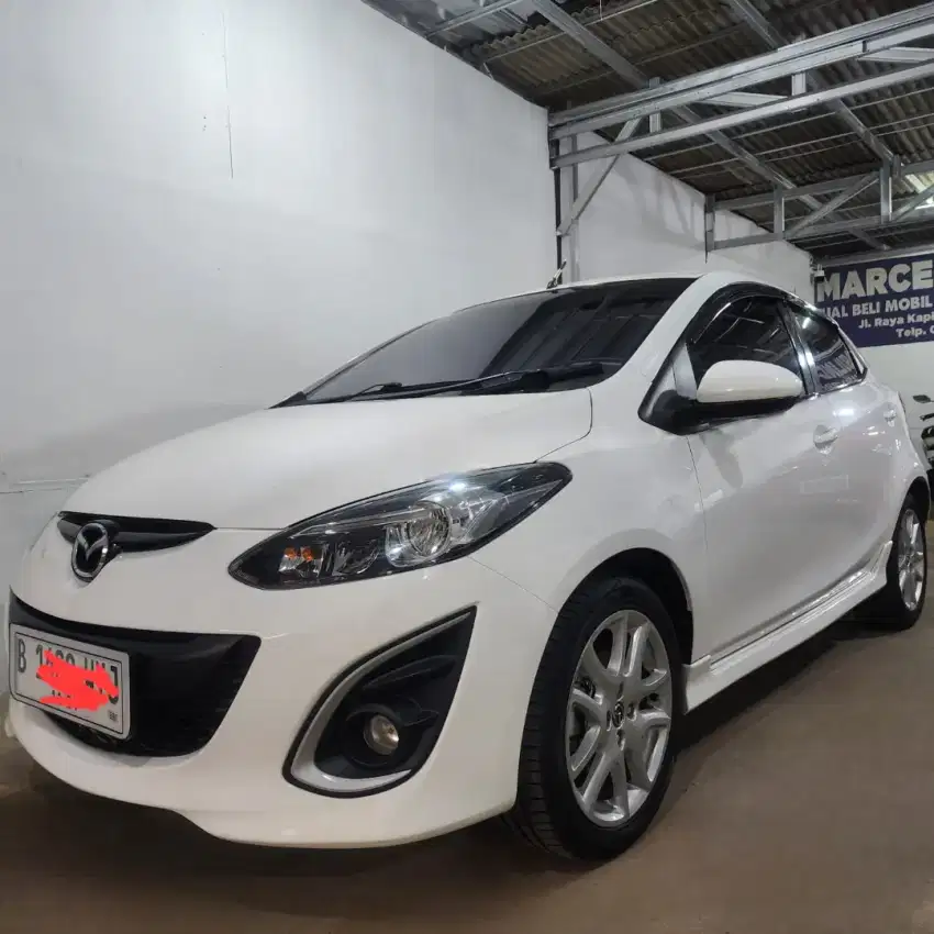 Mazda  2 R a/t 2013 Dp termurah