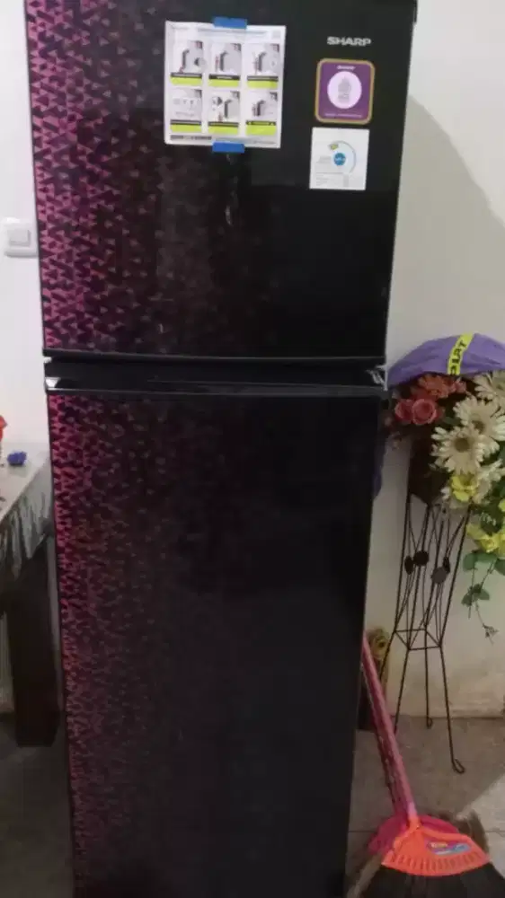 Kulkas SHARP 2 pintu