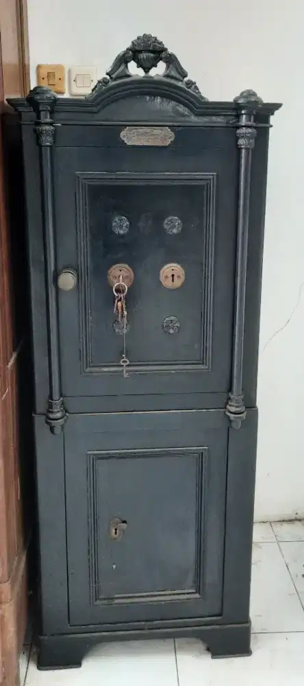 J U A L  BRANKAS ANTIK KUNO