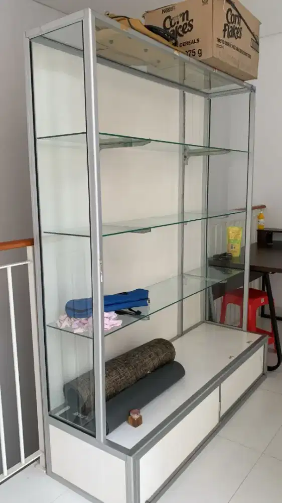 Etalase display toko uk 120*40*175 cm