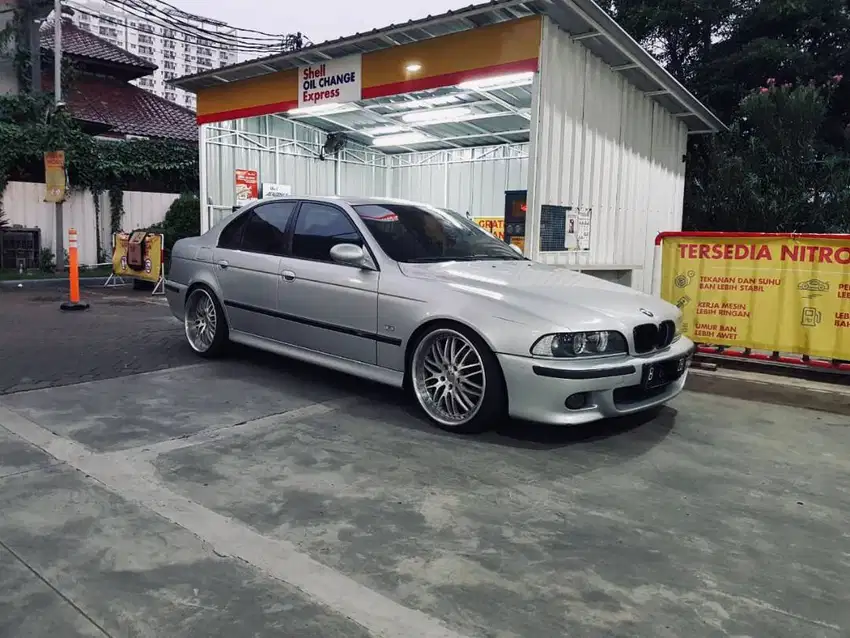 E39 528i LOW ODO