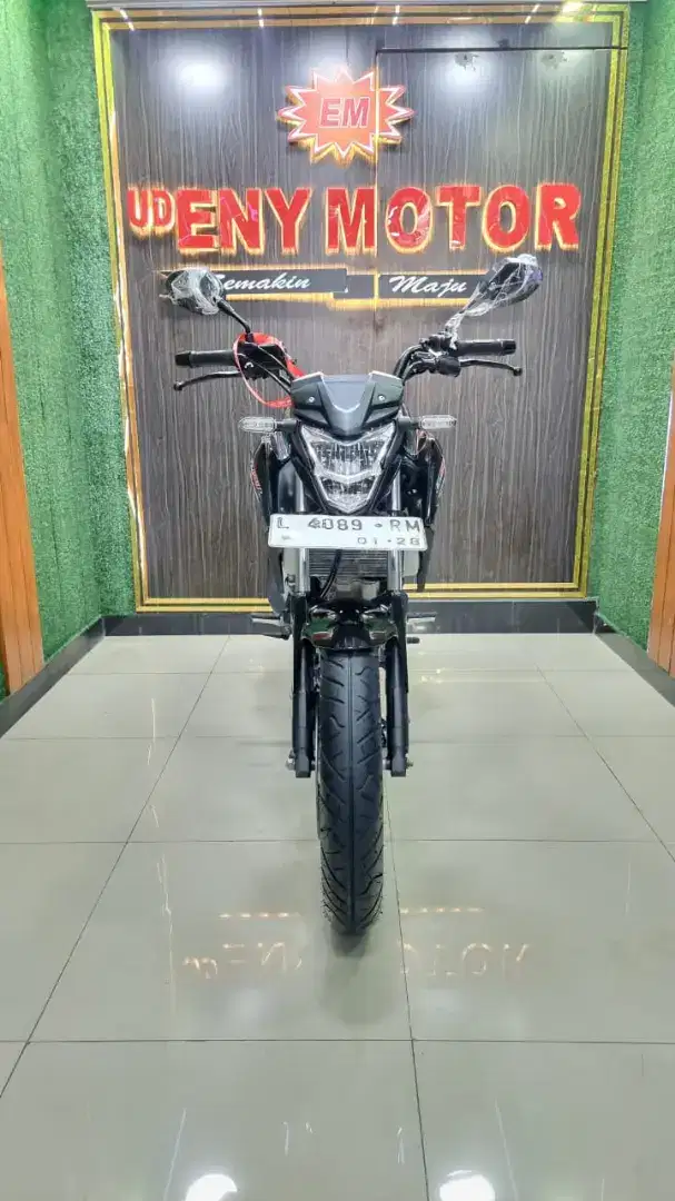 UD ENY MOTOR-HONDA CB150R 2017 BAGUS