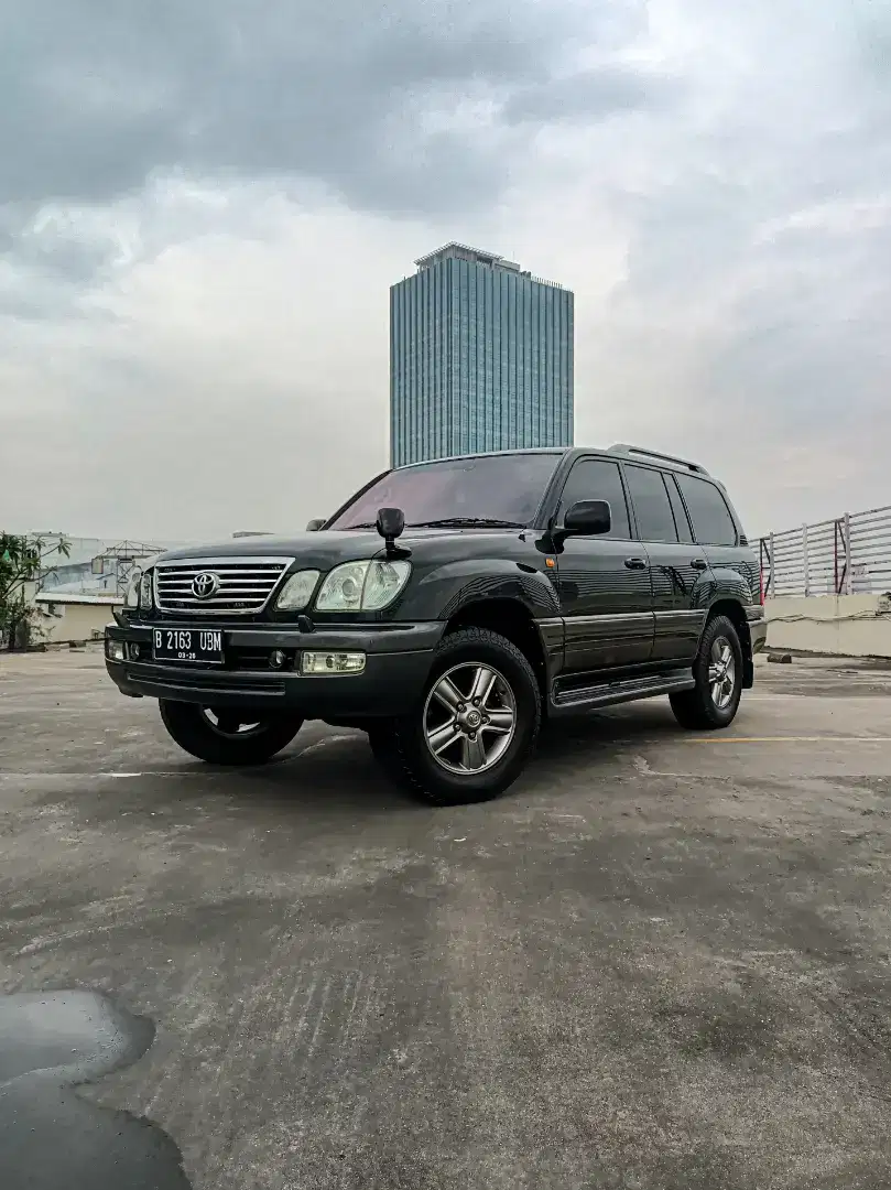 Land Cruiser Cygnus 2006