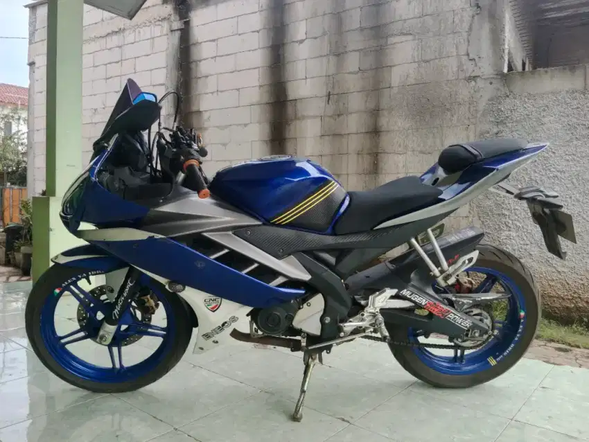 YAMAHA R15 LENGKAP