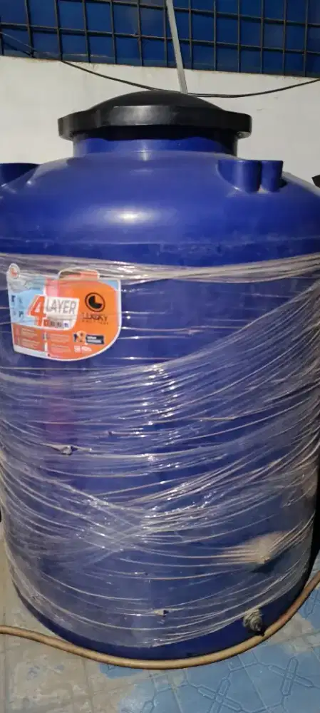 Tangki / Toren / tandon air volume 1100 tangki air volume besar