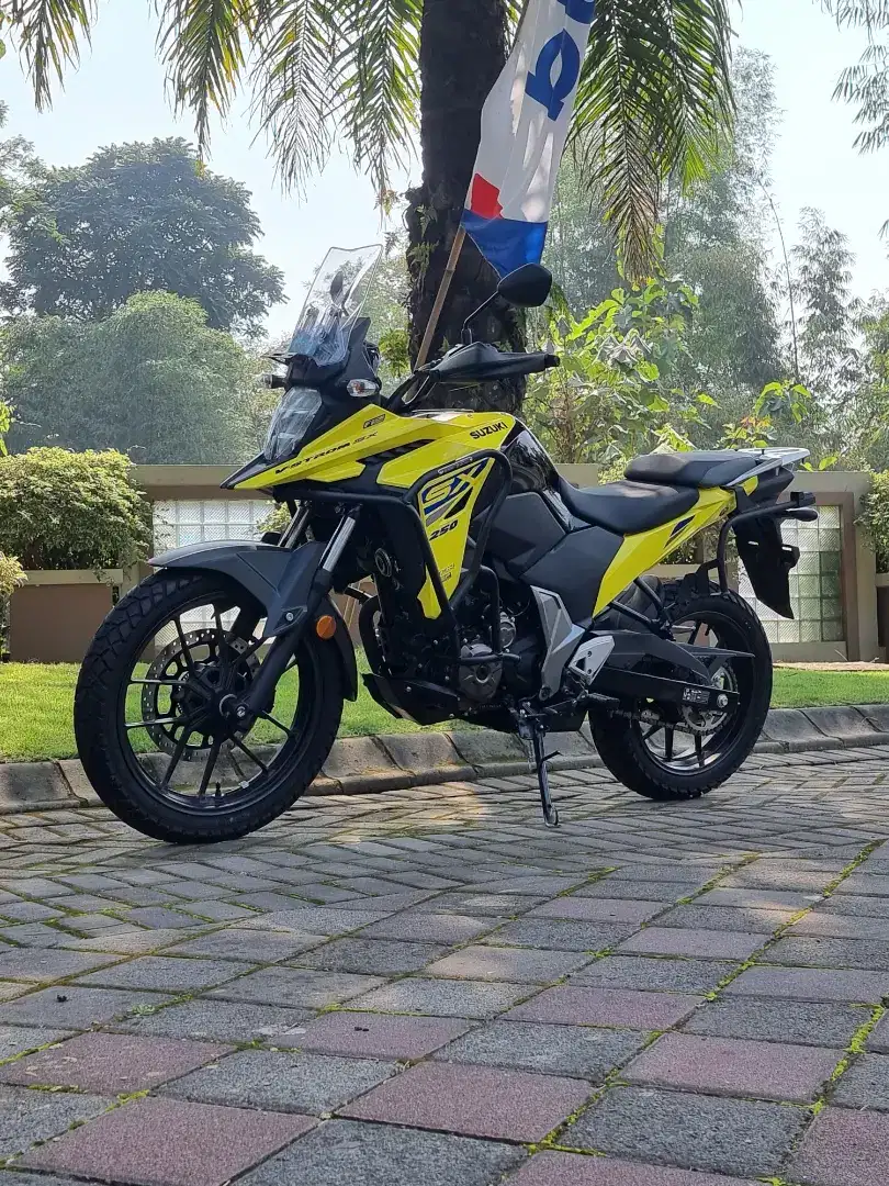Suzuki V-Strom 250 Straight Twin Reg 2024 Odo 100 Siap Tour Koko Motor