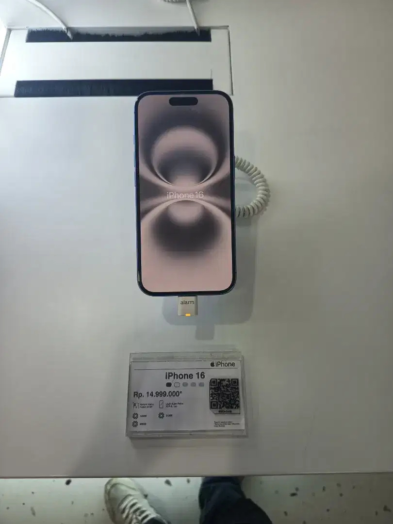 KREDIT IPHONE 16 BASIC PAKE PROMO BUNGA SPESIAL O% HOME CREDIT