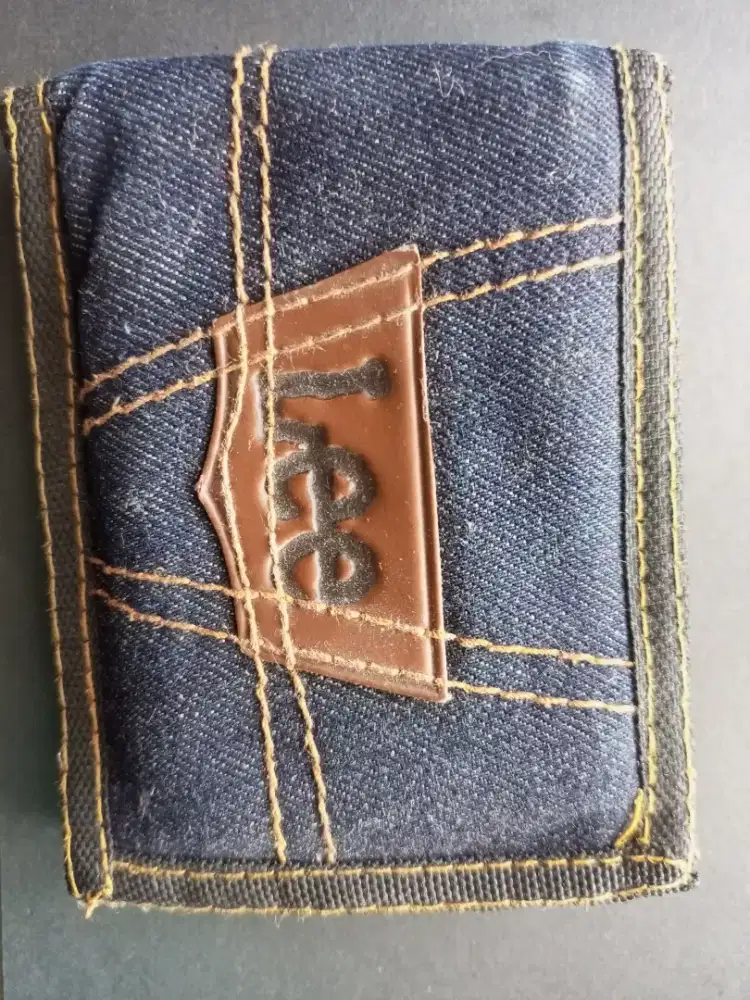 Dompet Lee bahan jeans