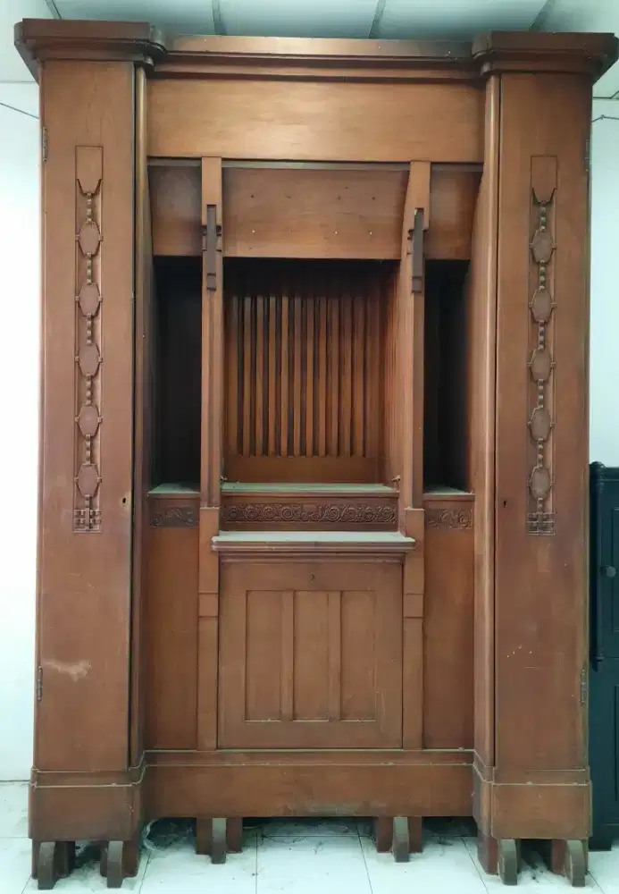 J U A L  LEMARI SEMBAYANGAN JATI KUNO ANTIK ABAD 17