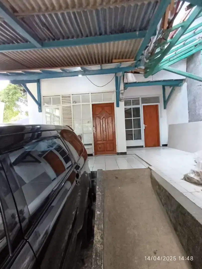 Disewakan Rumah 4 KT, 2 KM di depan Villatel Salse