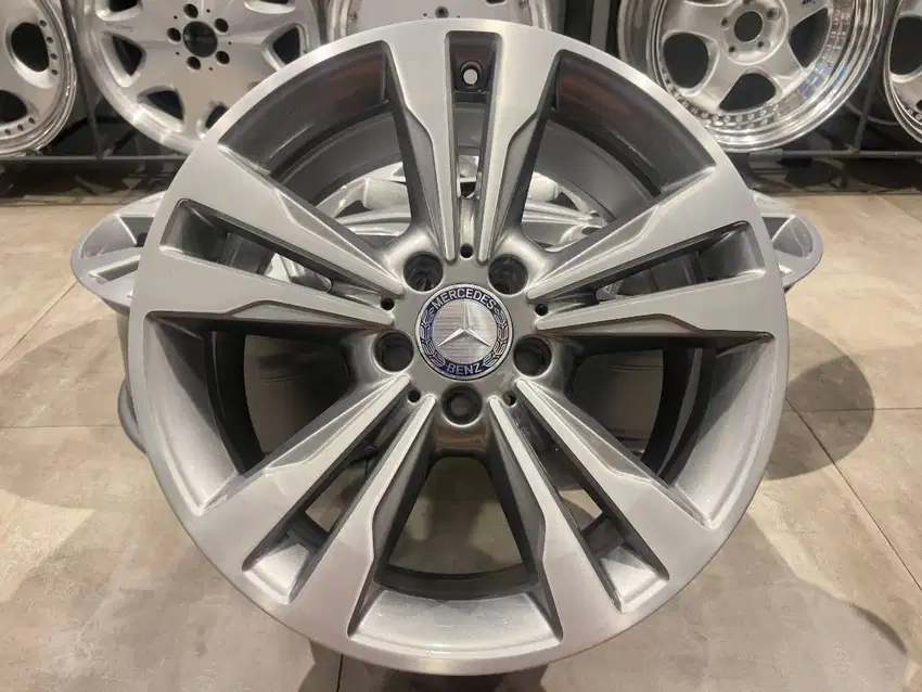 Velg OEM Mercedes Benz E Class W212, R-18, Lebar 8,5 PCD 5 x 112