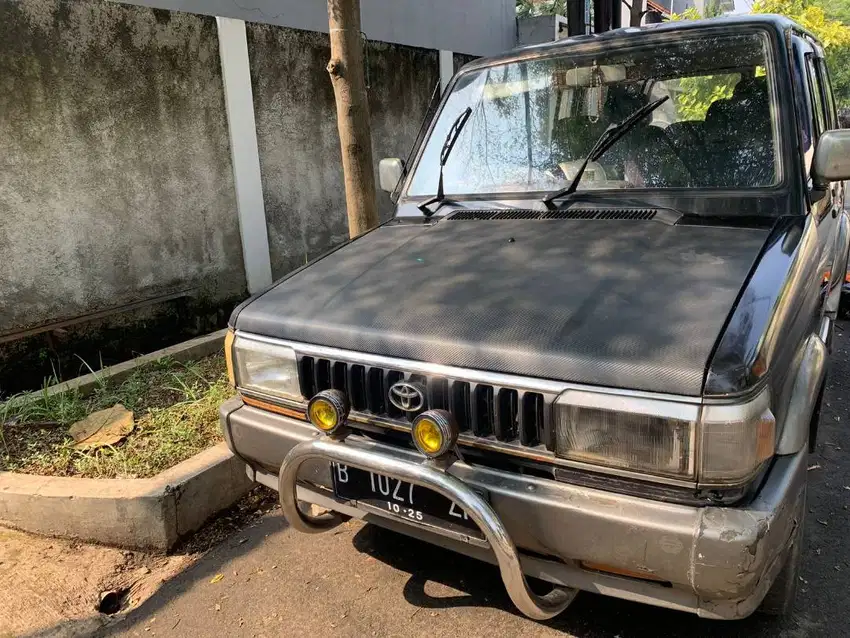 Kijang Grand Jantan 1.8 M Bensin-MT 1995