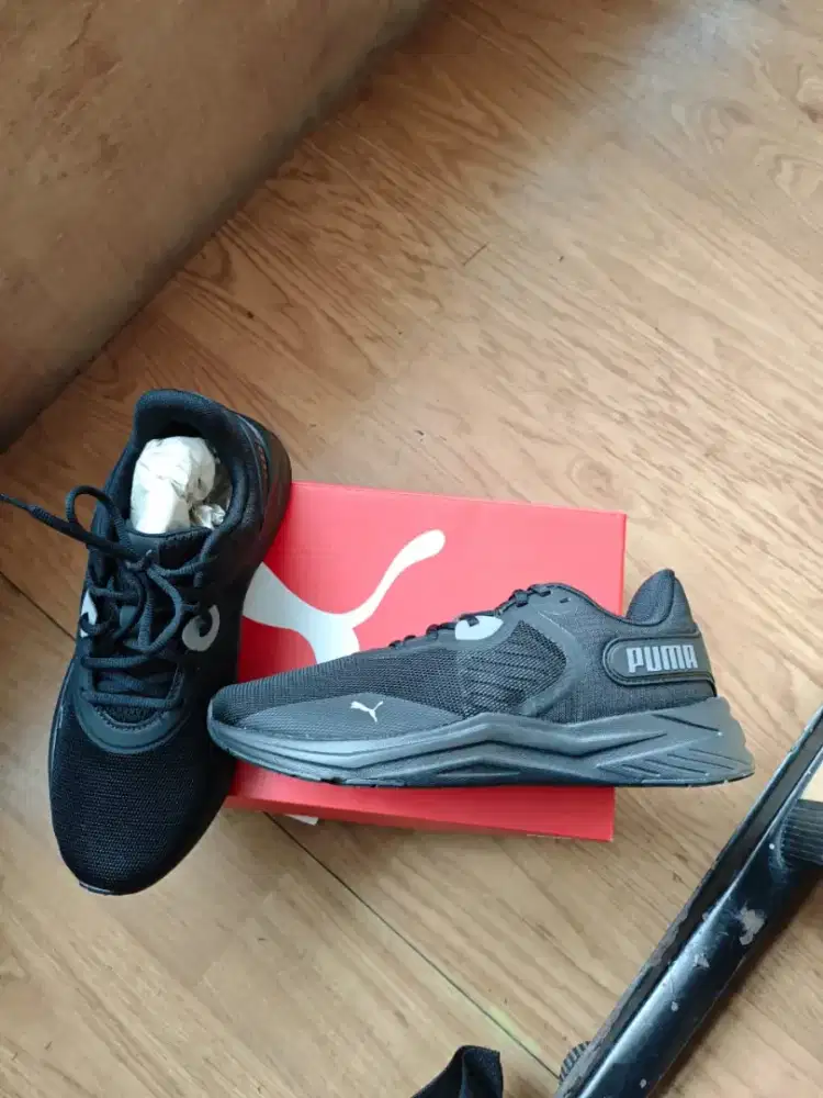 Sepatu lari puma disperse XT3