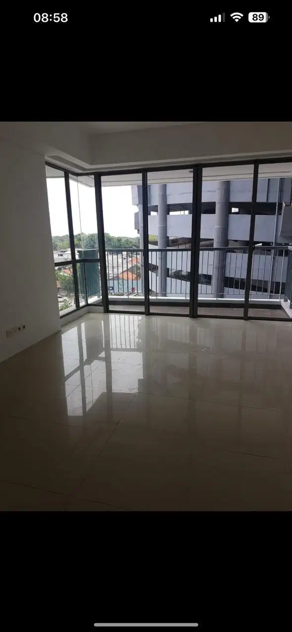 Jual Cepat! Apartemen Mewah St. Moritz Royal Tower, 96m², Harga Nego