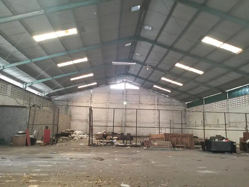 DIJUAL GEDUNG & GUDANG DI NOL JALAN RAYA TANDES (d/h Jl. Tanjungsari)
