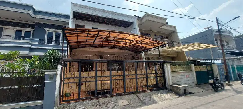 JUAL MURAH Rumah 2 lantai siap pakai dekat KEPU BARAT, Kemayoran