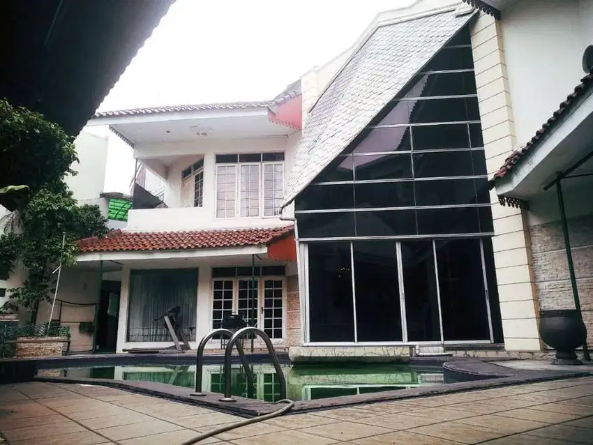 Antasari Luas 1027 m2 di Lingkungan Premium plus Swimming Pool