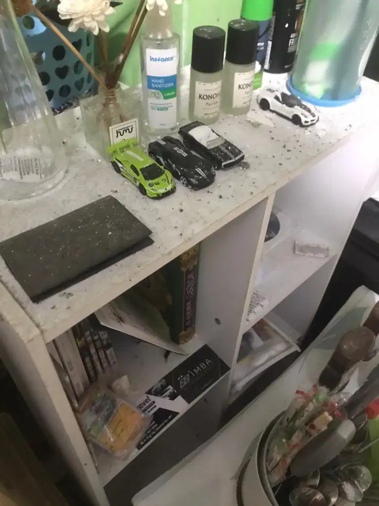 Rak buku kayu 3 tingkat