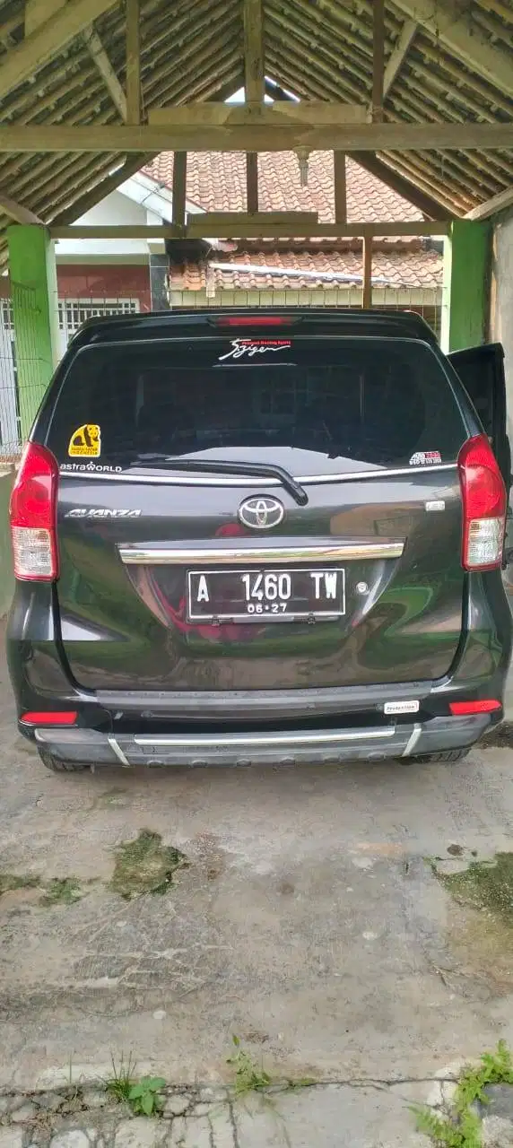 DIJUAL CEPAT MOBIL TOYOTA AVANZA TIPE G TAHUN 2012.