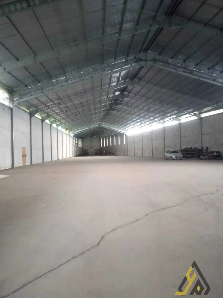 Disewakan Gudang Strategis 4.200m² di Kaliwungu Kendal, Pinggir Jalan