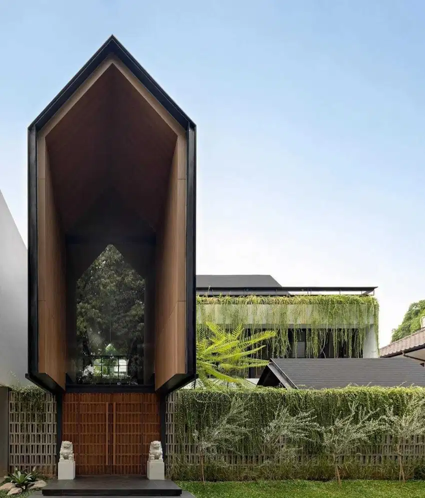 Dijual Rumah brawijaya mewah dengan sentuhan istana modern siap huni