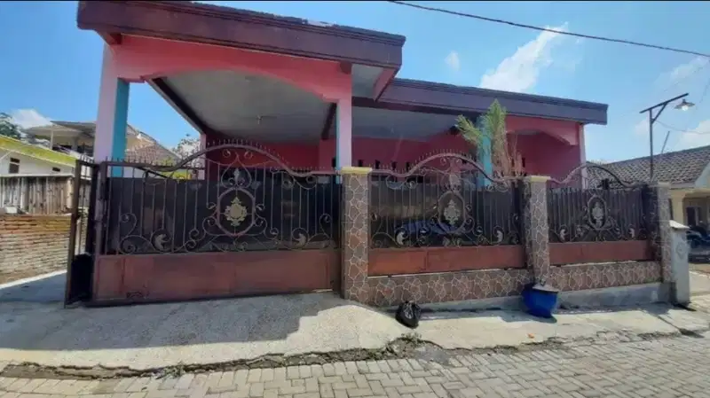 Rumah Murah Berlokasi Strategis di tidar Malang Dijual BU poll
