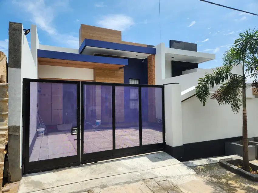 Rumah Baru Dekat POLDA Semi Furnished Mewah Manyaran Semarang Barat