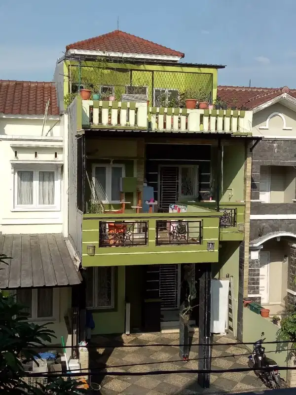 Dijual murah rumah 3 lantai di Nirwana Golden Park dekat  pemda Bogor