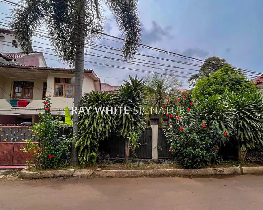 Dijual Rumah  Strategis & Layak Huni Pasar Minggu, Jl. Damar