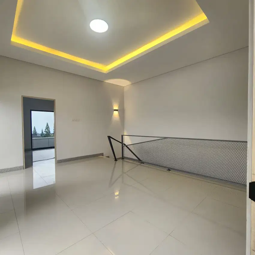 Rumah Bagus 2 Lantai di Bnadung Utara, Pondok Hijau
