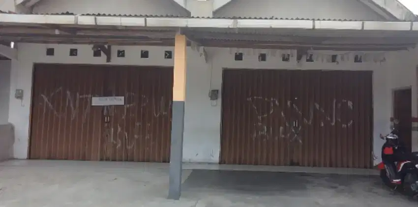 Disewakan ruko jl Kabupaten Sleman (jambon)