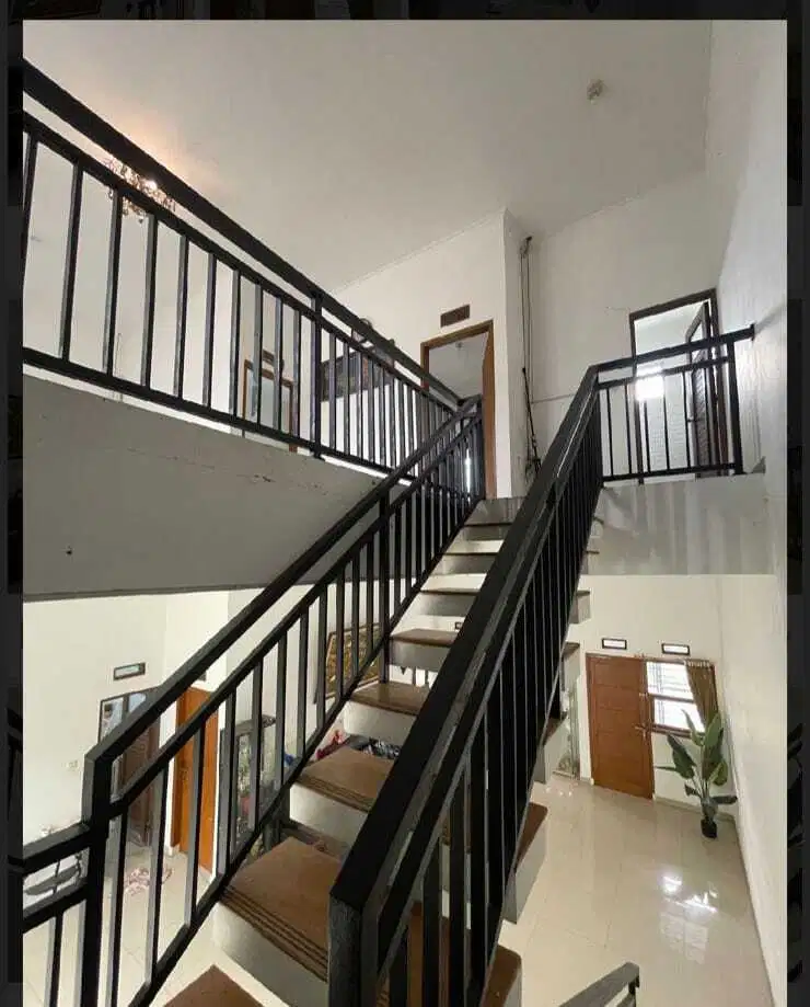 Dijual rumah di dalam komplek permata buah batu